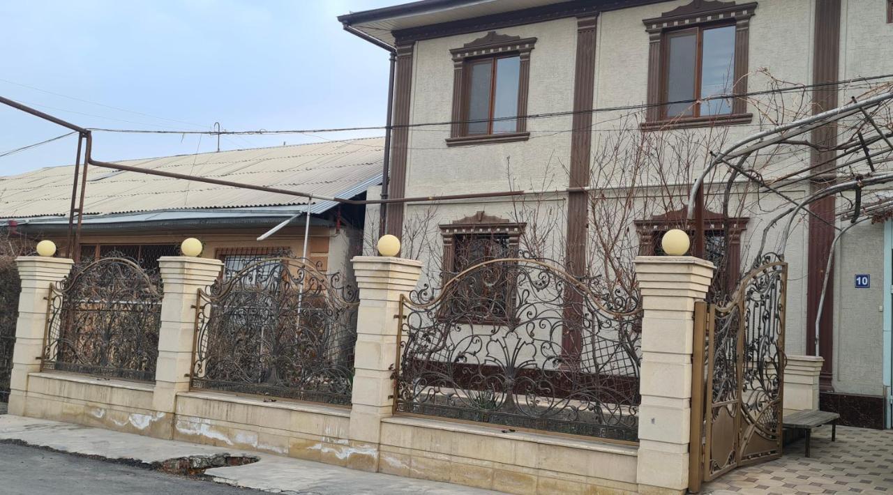 A Pousada Sultan Saray Osh Exterior foto