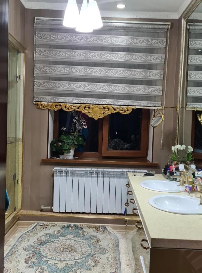 A Pousada Sultan Saray Osh Exterior foto