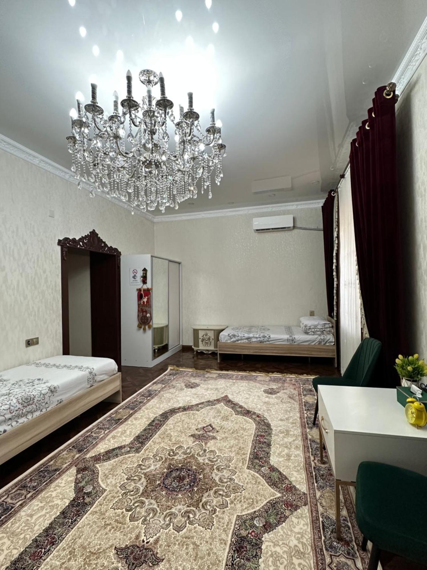 A Pousada Sultan Saray Osh Exterior foto